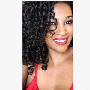 Meet your Posher, Monica